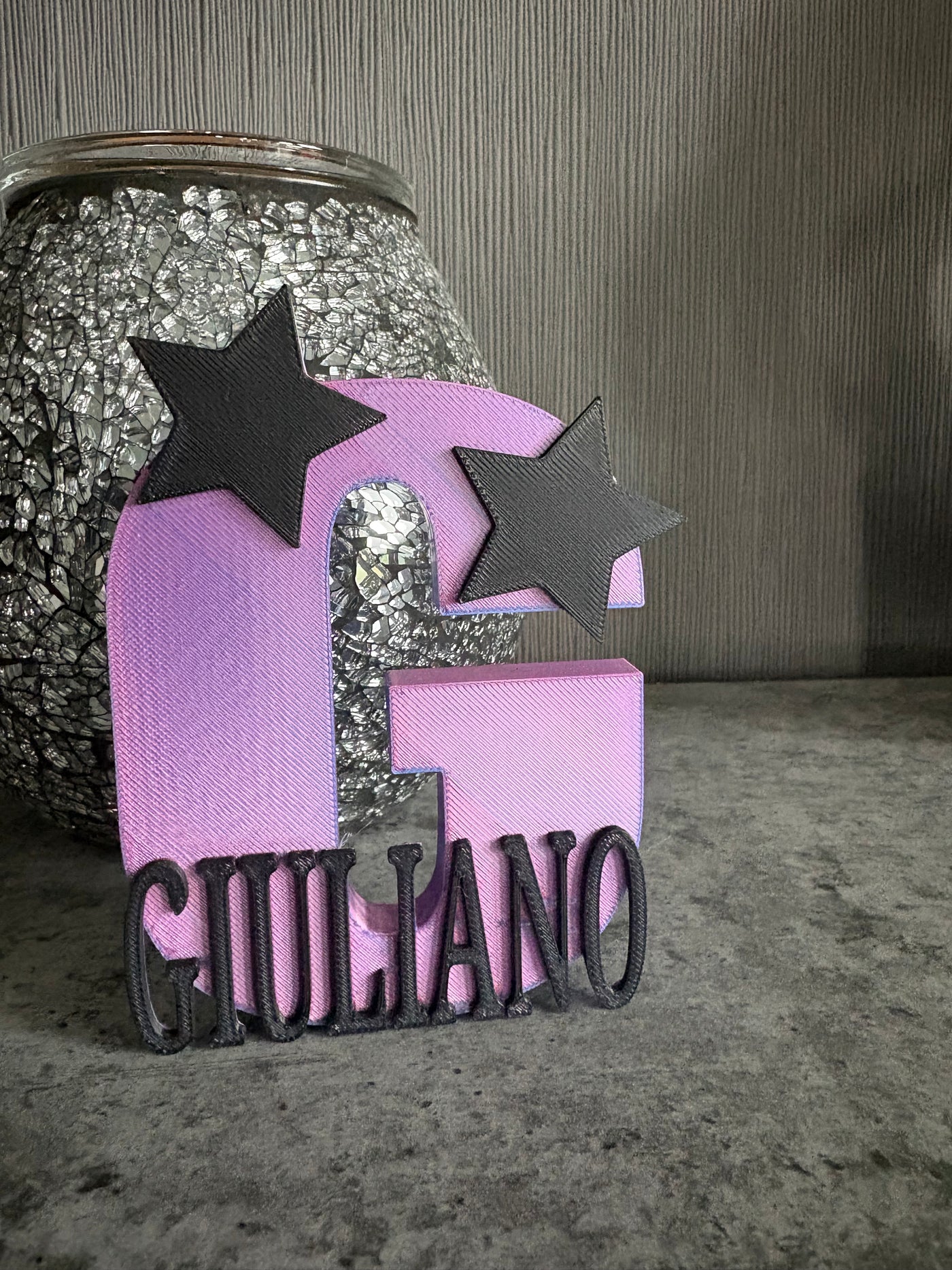 🦋 Personalisierter Buchstabe mit Schmetterlingen – Wunschname