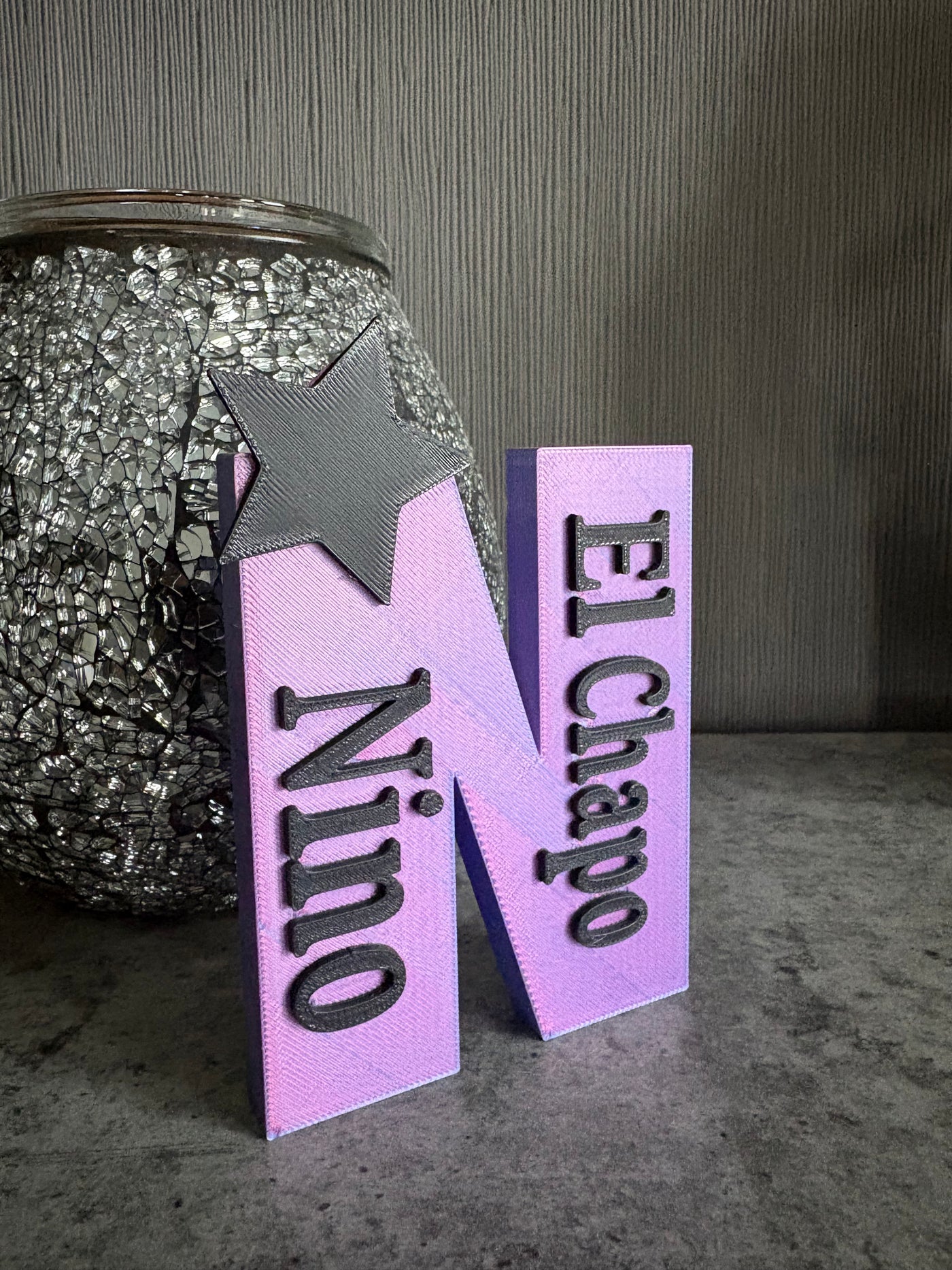 🦋 Personalisierter Buchstabe mit Schmetterlingen – Wunschname