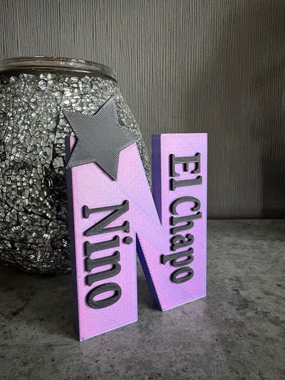 🦋 Personalisierter Buchstabe mit Schmetterlingen – Wunschname