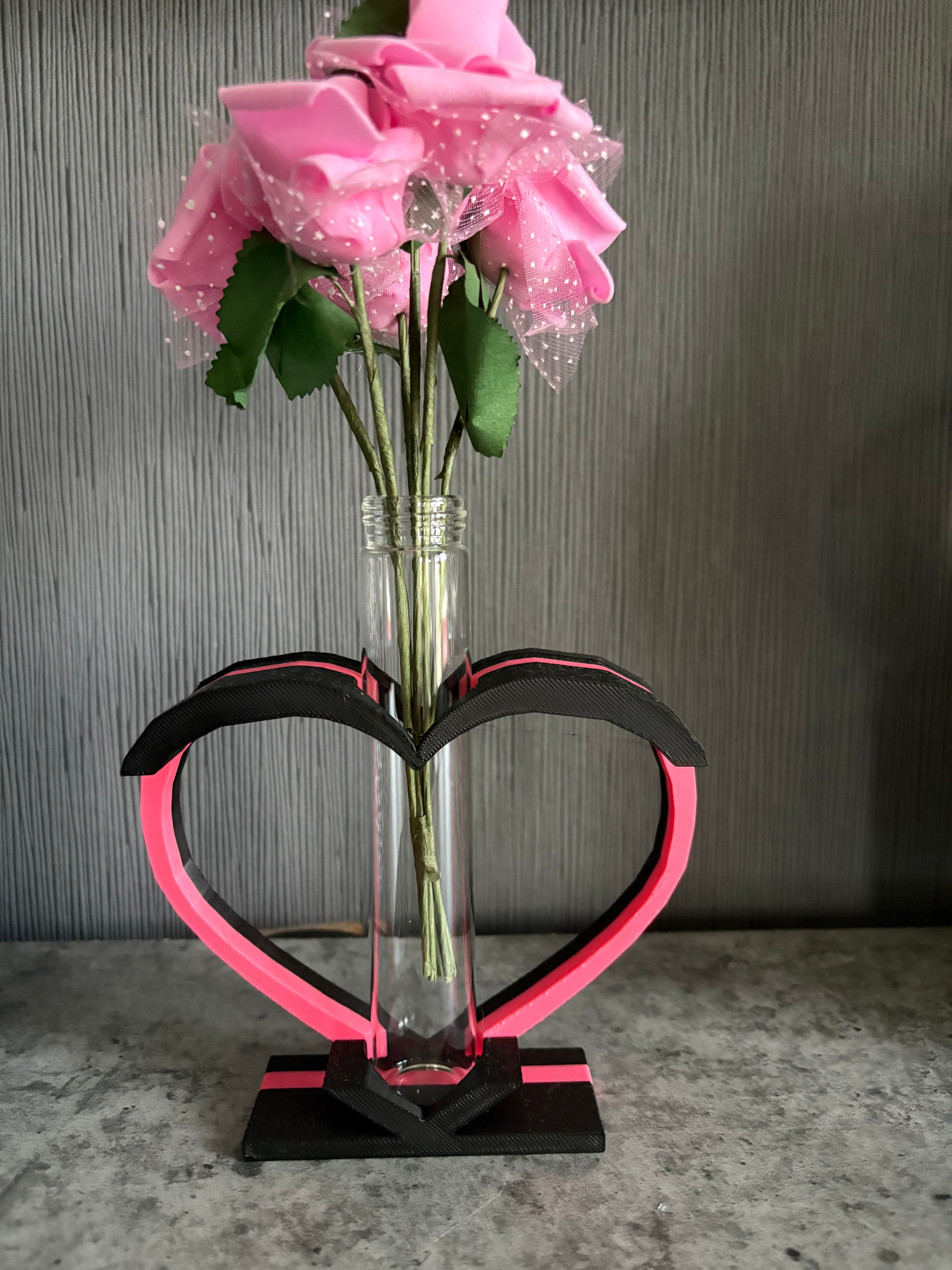 3D-Herzensvase – Liebe in modernem Design