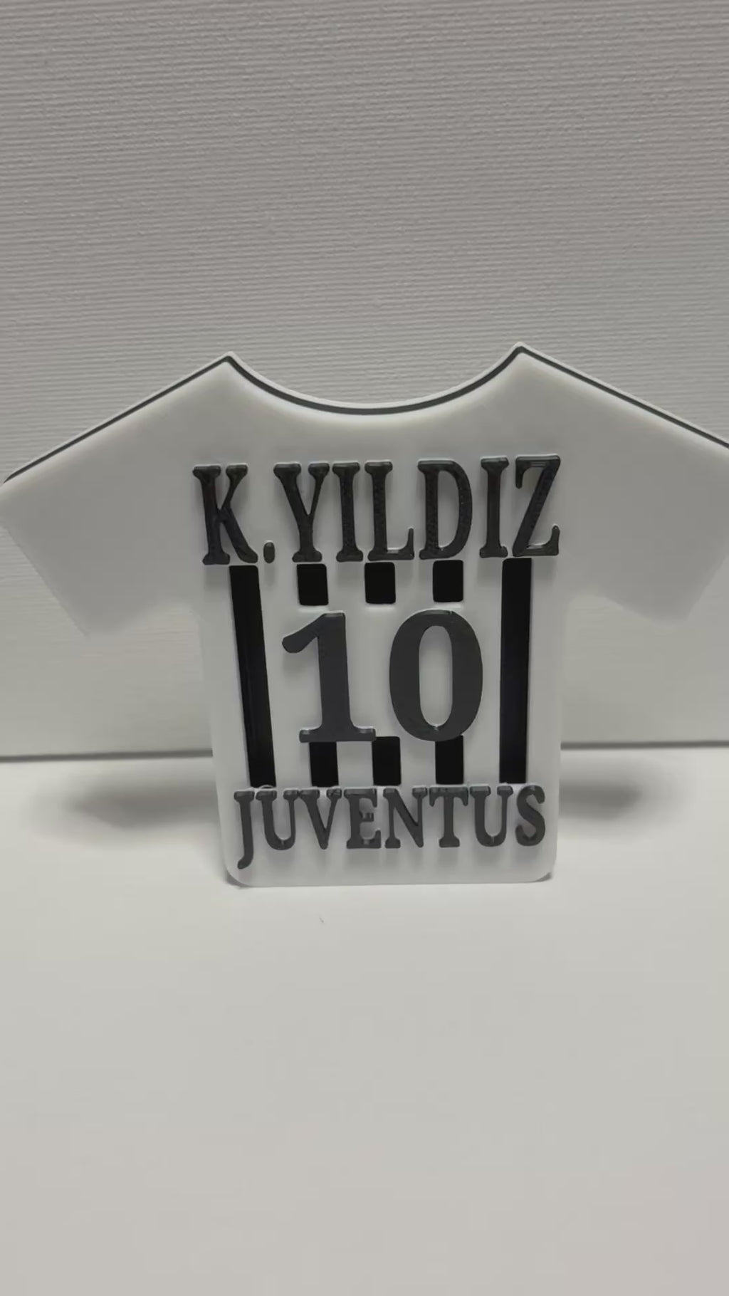 3D-gedrucktes Fußball-Trikot – Kenan Yıldız Nr. 10 (Juventus Edition)